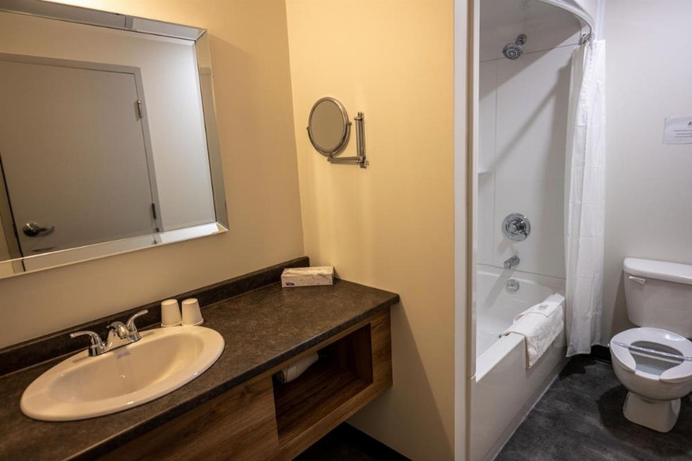 Room image 4