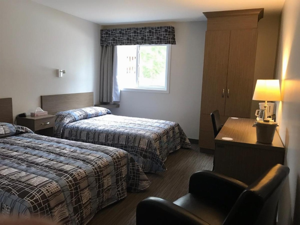 Room image 3